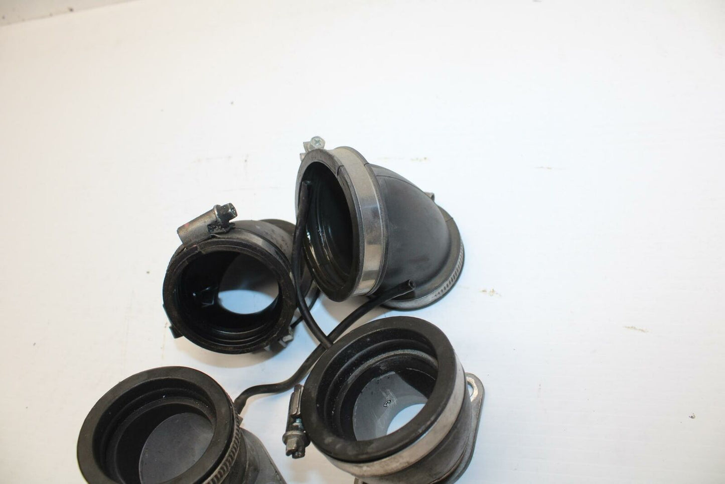 12 DUCATI MONSTER 796 AIRBOX INTAKE MANIFOLD BB276