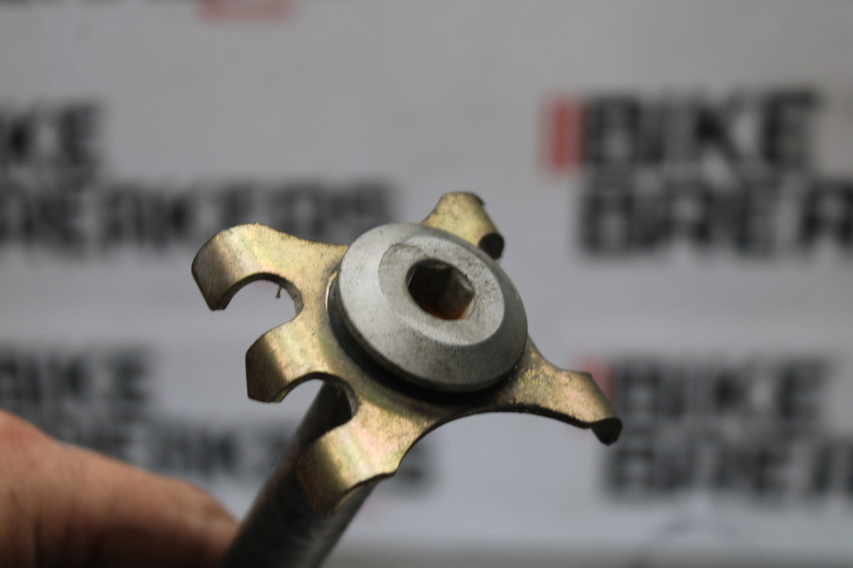 05 DUCATI SUPERSPORT 800 REAR AXLE BACK WHEEL RIM PIVOT BOLT AXEL BB913