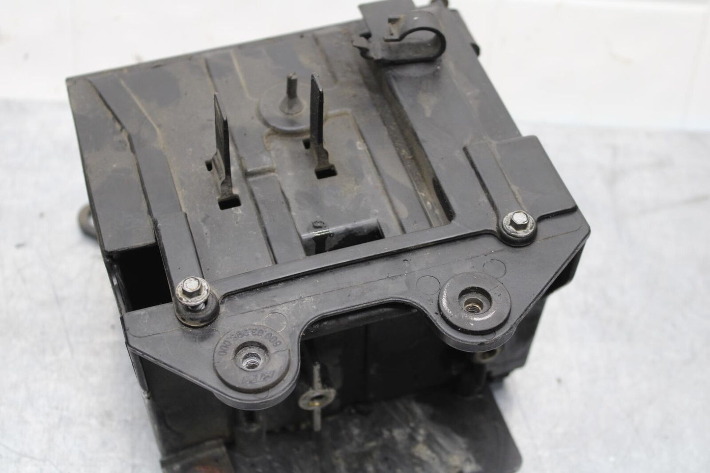 07-11 KTM 990 SUPER DUKE BATTERY BOX PLASTIC BB578
