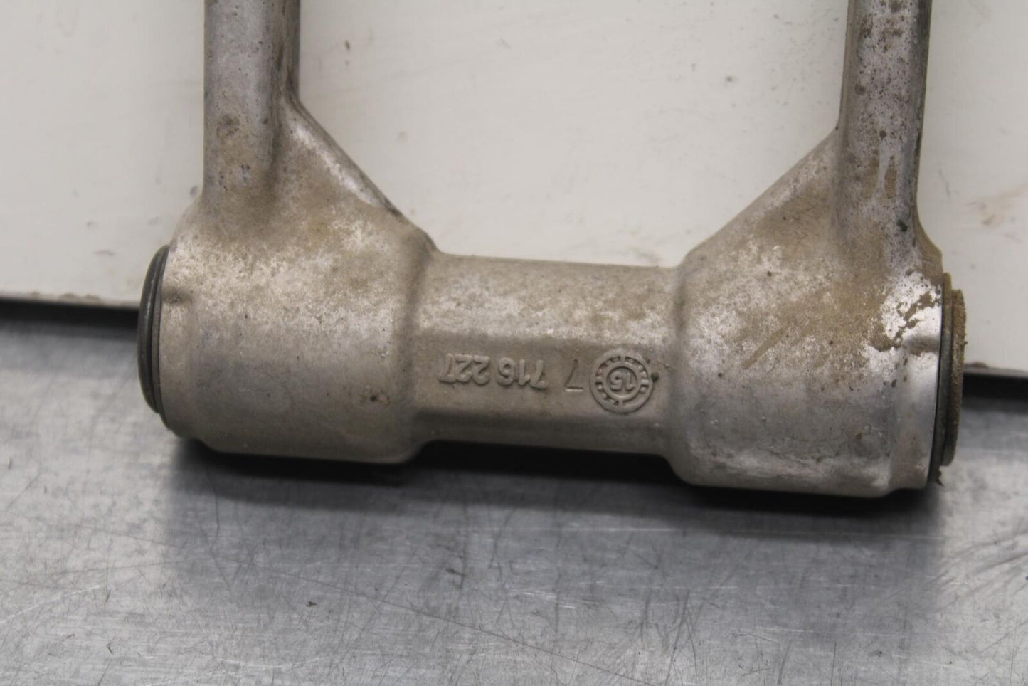 2016 BMW S1000R ABS REAR DOGBONE SHOCK LINKAGE LINK BB604