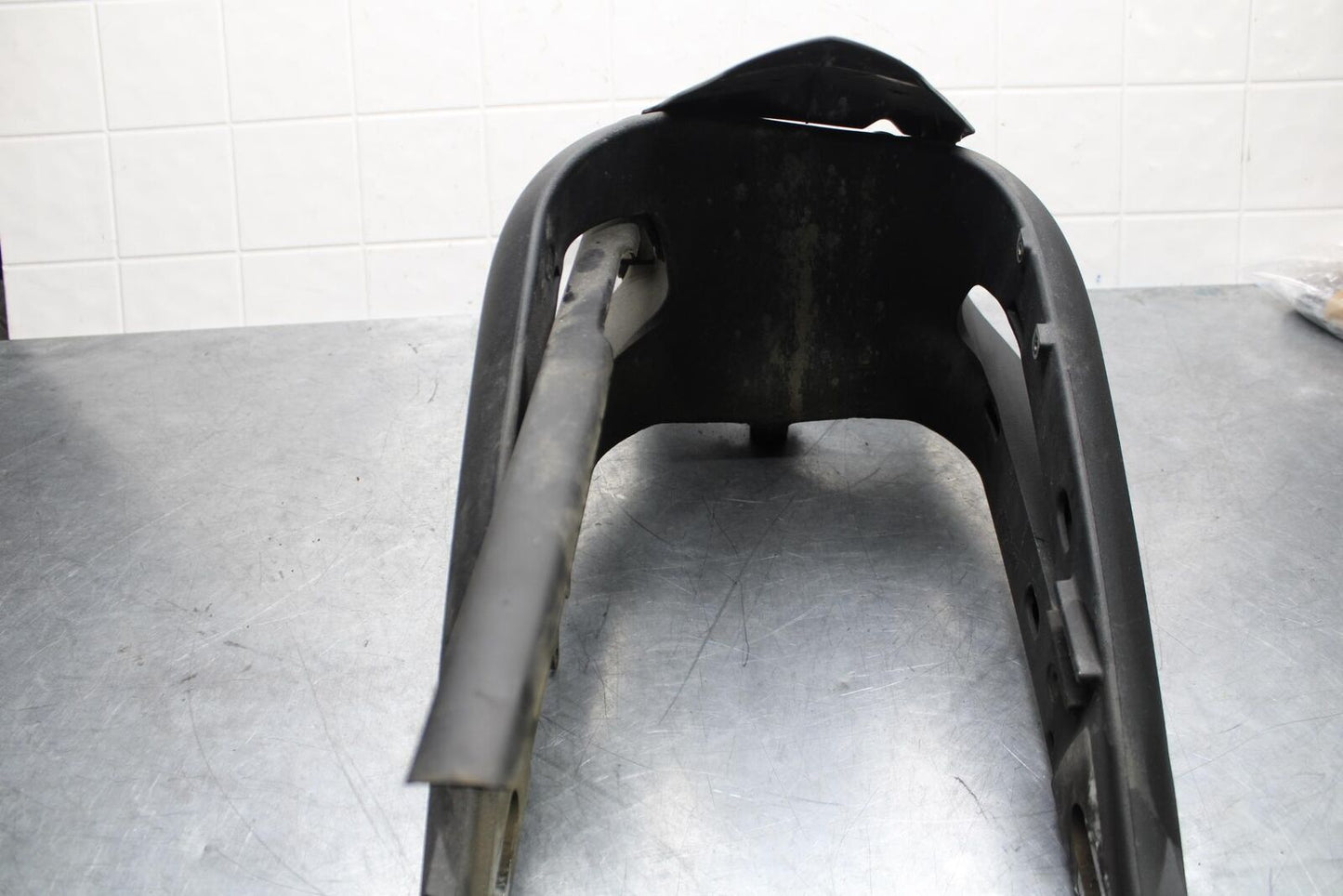 2009 Triumph Daytona 675 REAR SWINGARM BACK SUSPENSION SWING ARM BB584