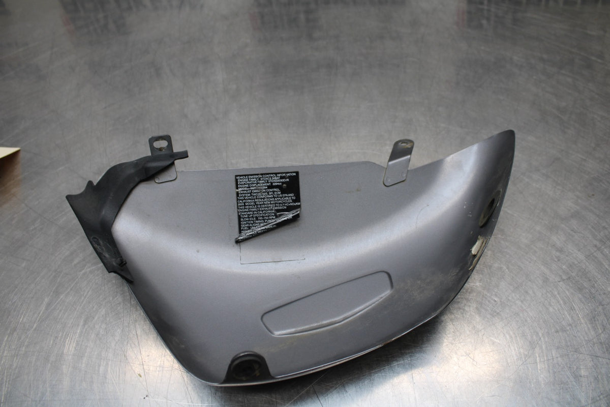 05 TRIUMPH ROCKET III SIDE COVER PANEL COWL FAIRING SET PAIR BB186