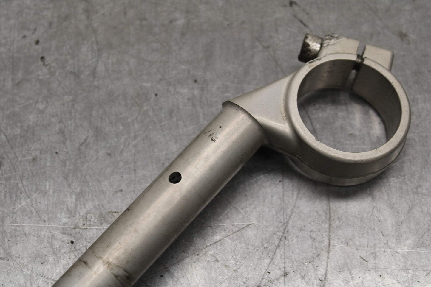 03-04 TRIUMPH DAYTONA 600 LEFT CLIP ON HANDLEBAR BB745