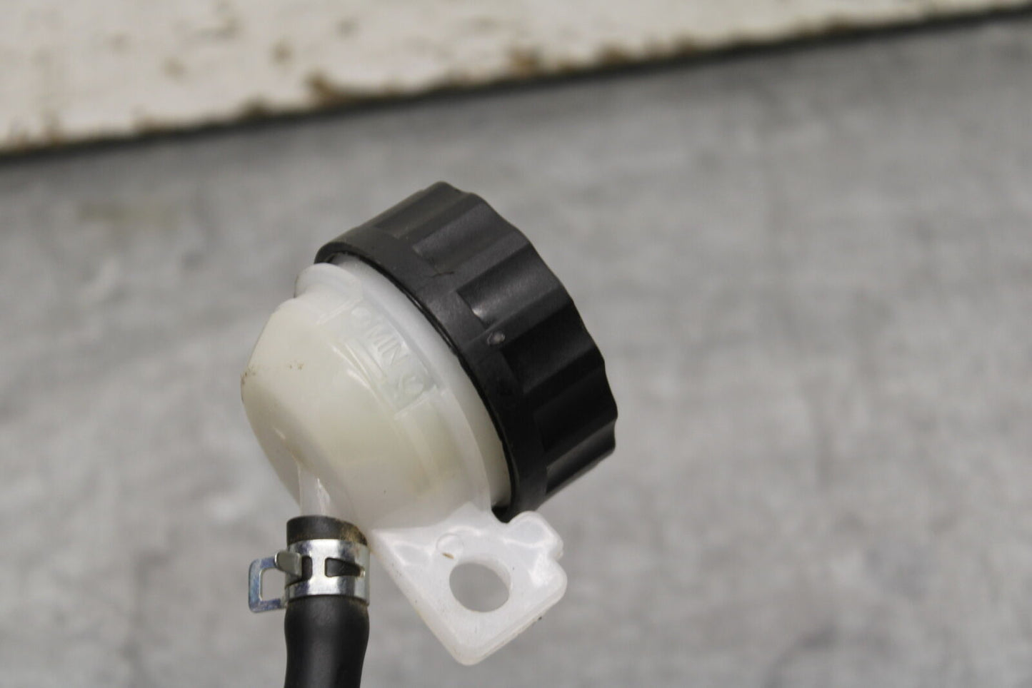17-24 KTM 390 DUKE REAR BACK BRAKE MASTER CYLINDER W RESERVOIR BB734