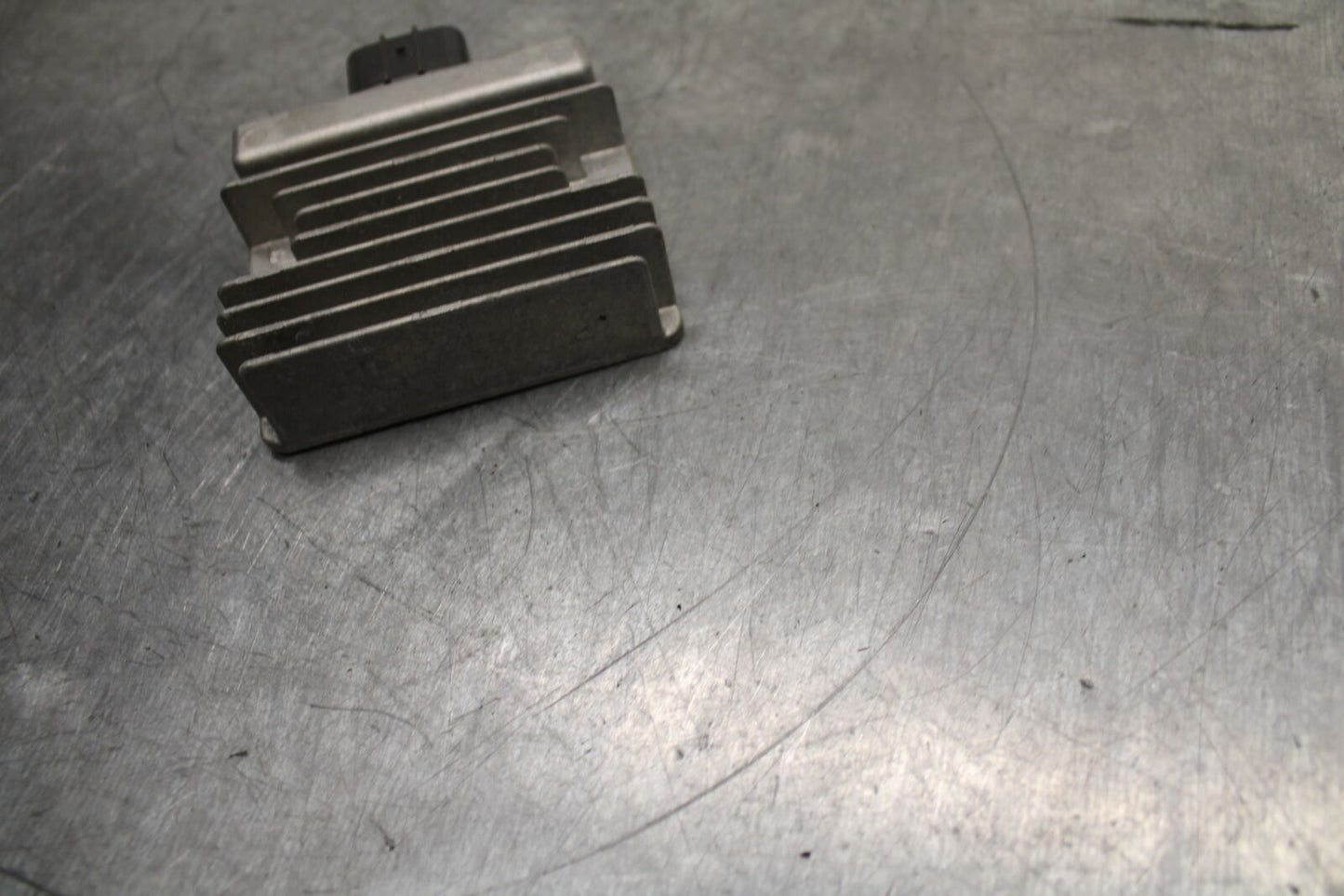 24 KAWASAKI NINJA 500 ABS RECTIFIER VOLTAGE REGULATOR BB744