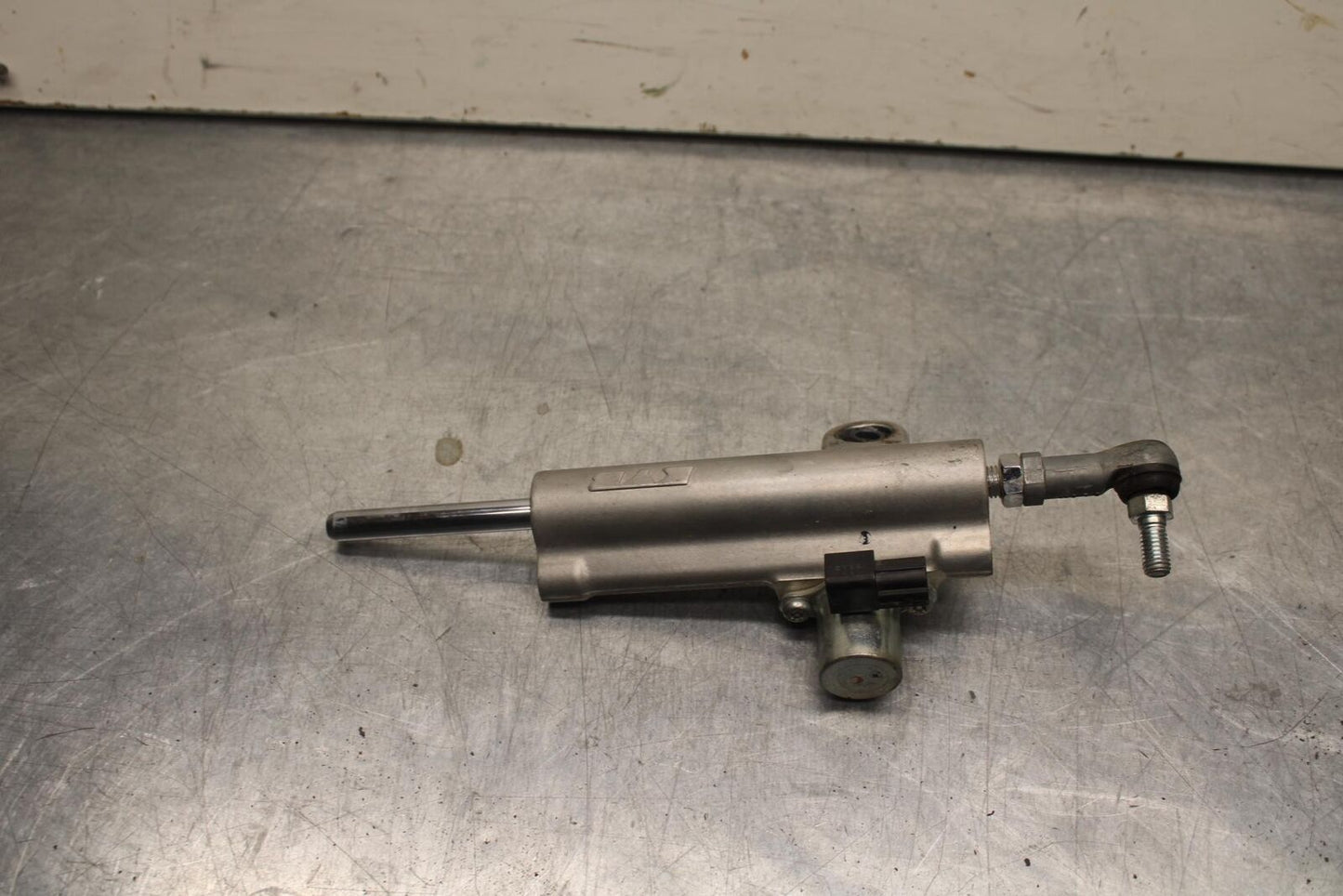 2011 Suzuki GSXR600 STEERING DAMPER STABILIZER 51750-21H10 BB605