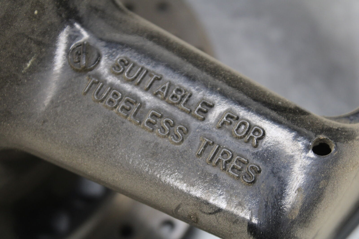 91-93 YAMAHA FZR1000 REAR WHEEL BACK RIM BB28
