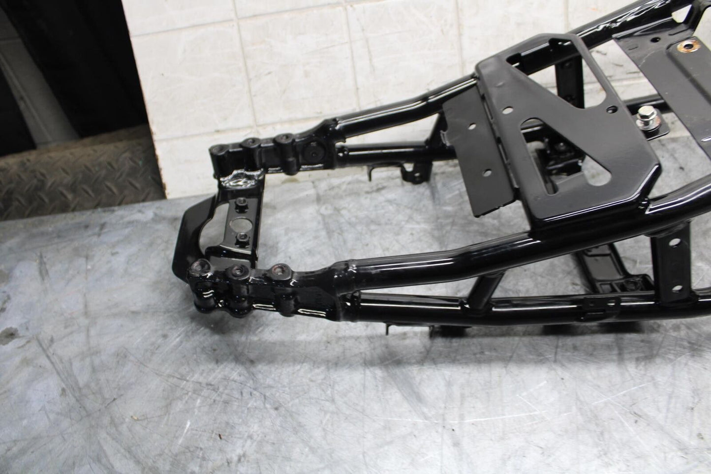 22-23 HUSQVARNA SVARTPILEN 401 REAR SUBFRAME BACK SUB FRAME BB541