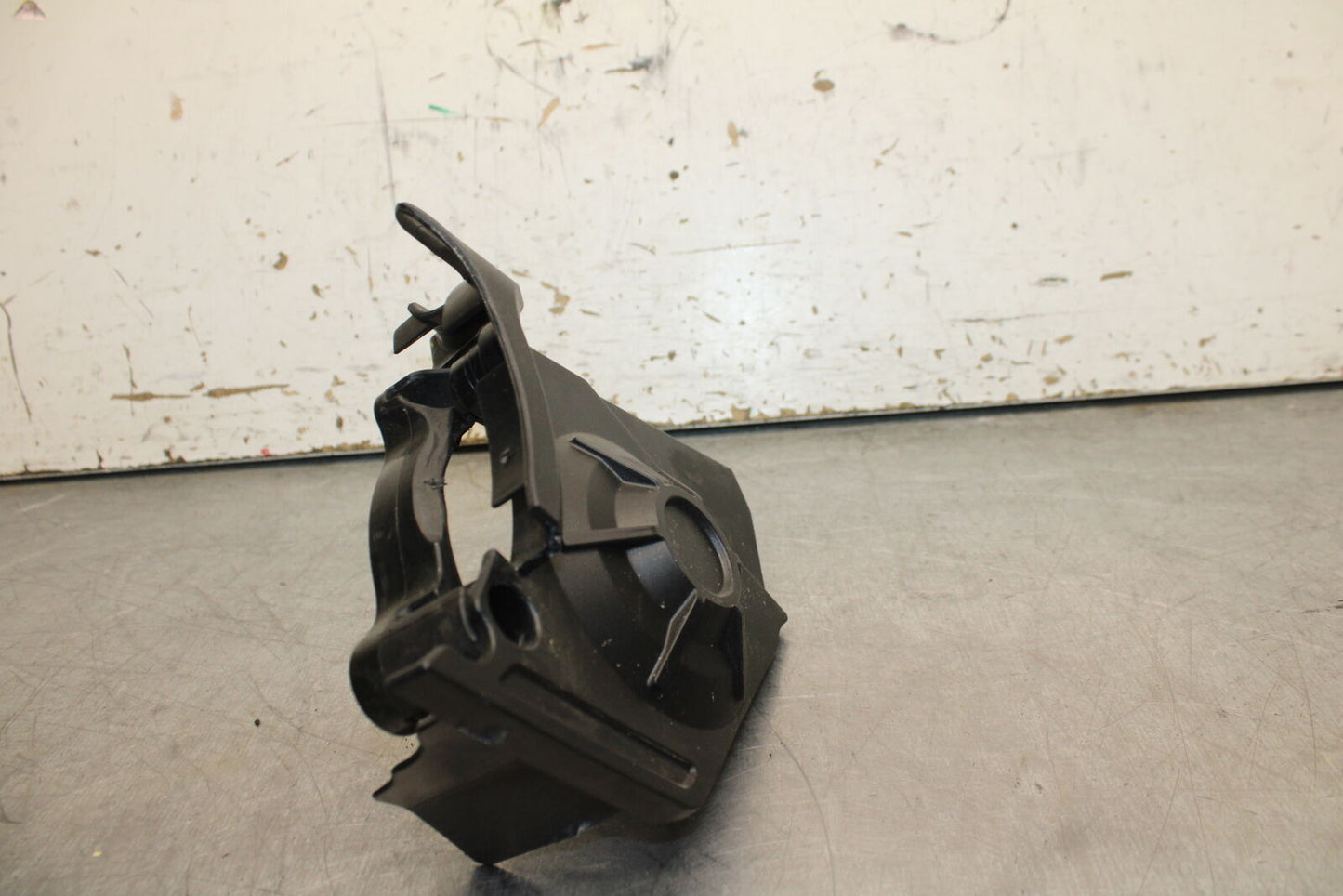 21-24 APRILIA TUONO 660 FACTORY ENGINE SPROCKET COVER BB733