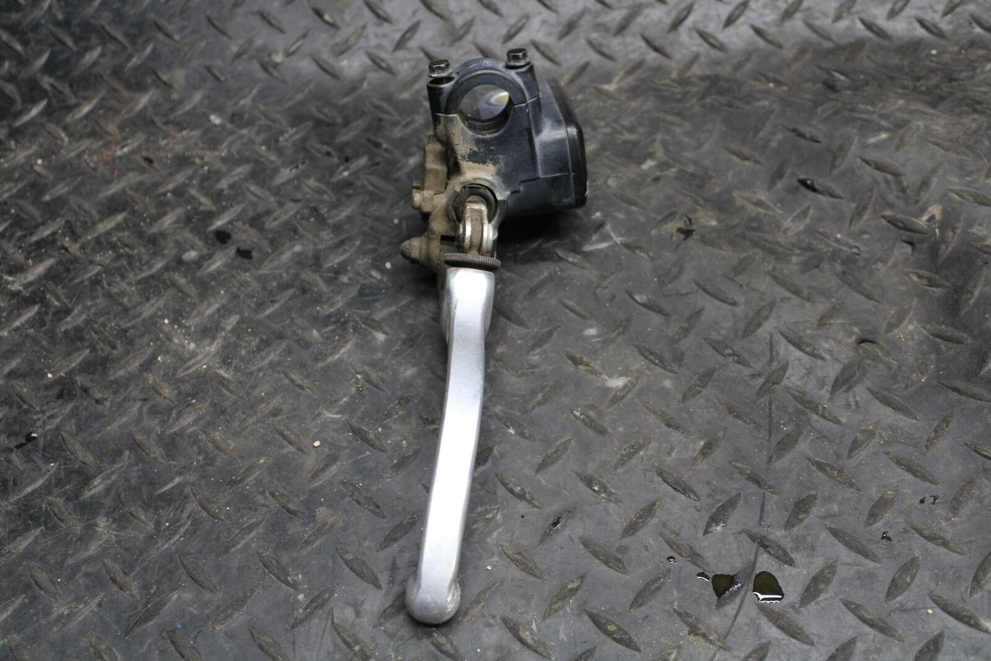 98 HONDA CBR600F3 FRONT BRAKE MASTER CYLINDER w/ LEVER 45510-MV9-305 BB201