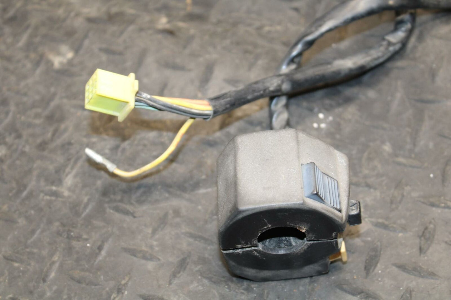 91-92 SUZUKI GSXR750 M LEFT CLIP ON HANDLE HORN SIGNALS SWITCH SWITCHES BB213