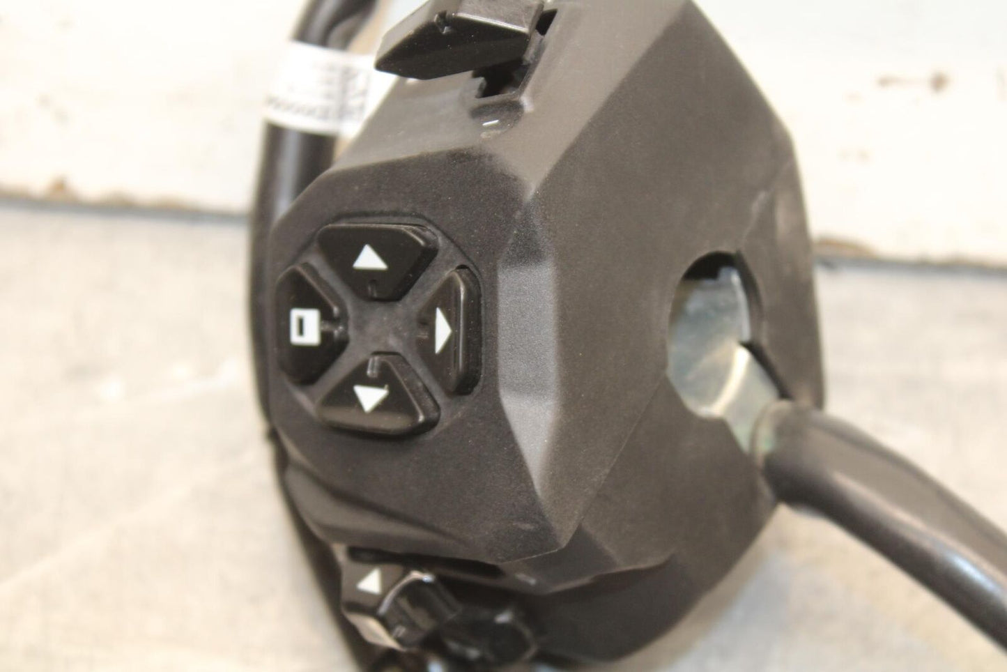 20-23 APRILIA RS660 LEFT CLIP ON HANDLE HORN SIGNALS SWITCH BB643
