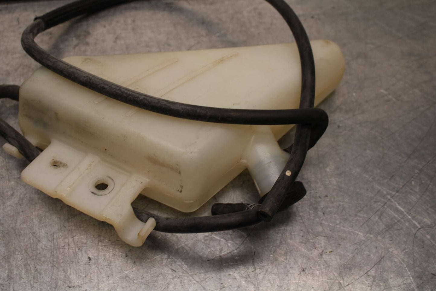 08-10 SUZUKI GSXR 600 750 COOLANT WATER TANK RESERVOIR BOTTLE BB101