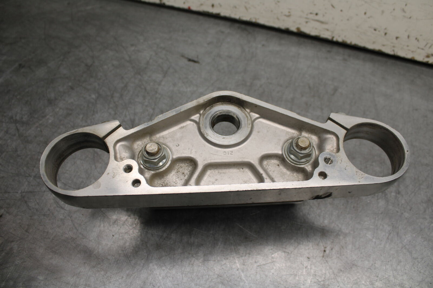 02-04 HONDA VTX1800S FORKS UPPER TRIPLE TREE CLAMP BB712