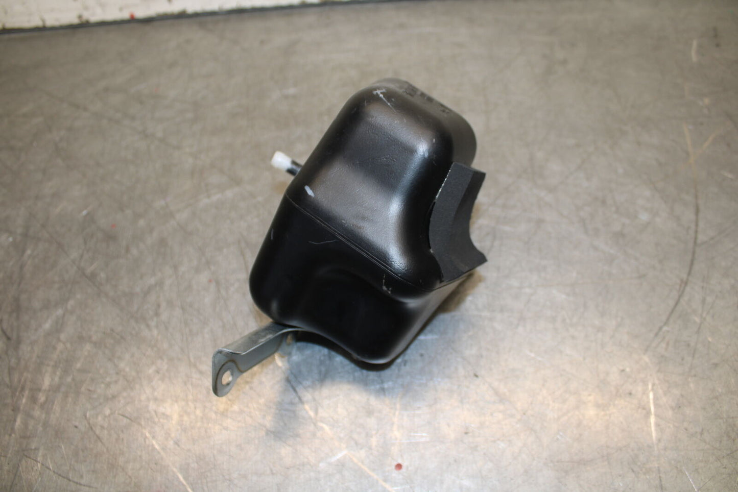 09-11 DUCATI STREETFIGHTER COOLANT WATER TANK RESERVOIR BOTTLE BB705
