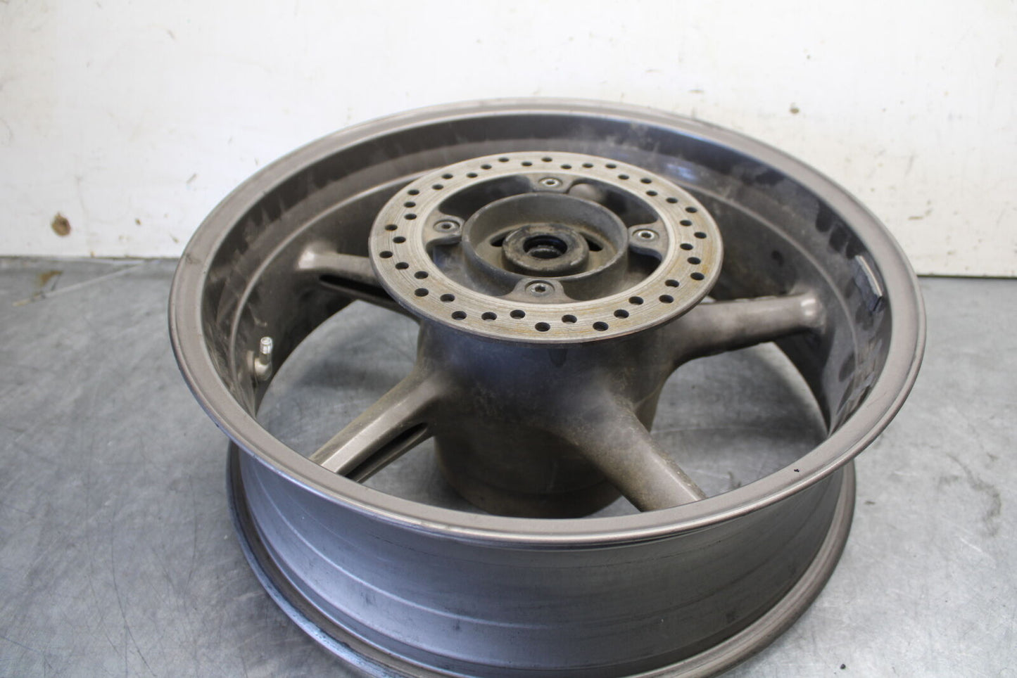 07-08 TRIUMPH DAYTONA 675 REAR WHEEL BACK RIM BB685