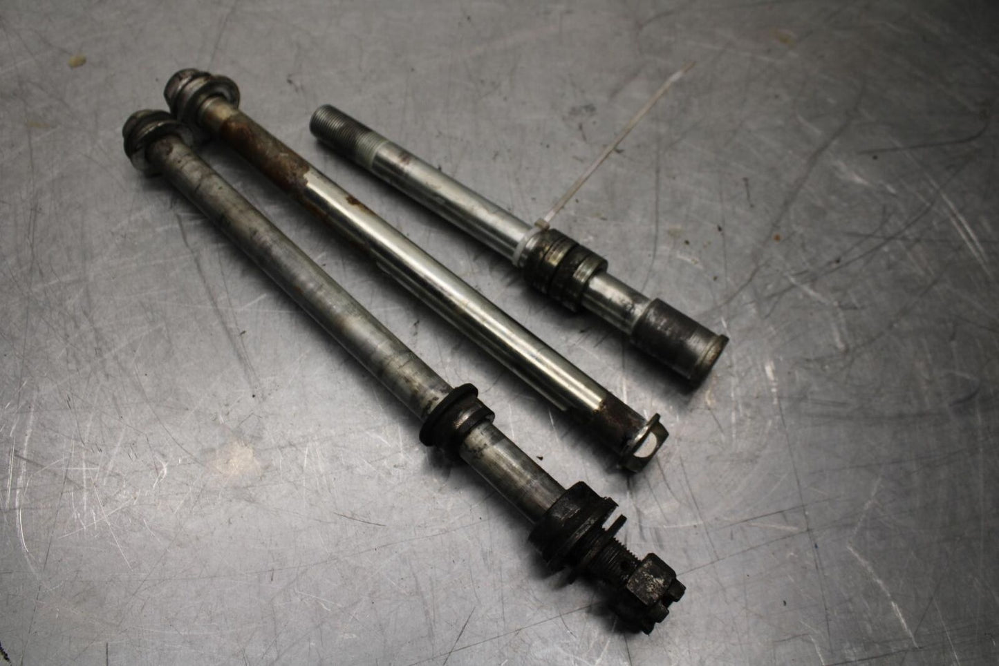 06-07 KAWASAKI NINJA 650R FRONT REAR WHEEL RIM AXLE PIVOT BOL / SWINGARM BB446