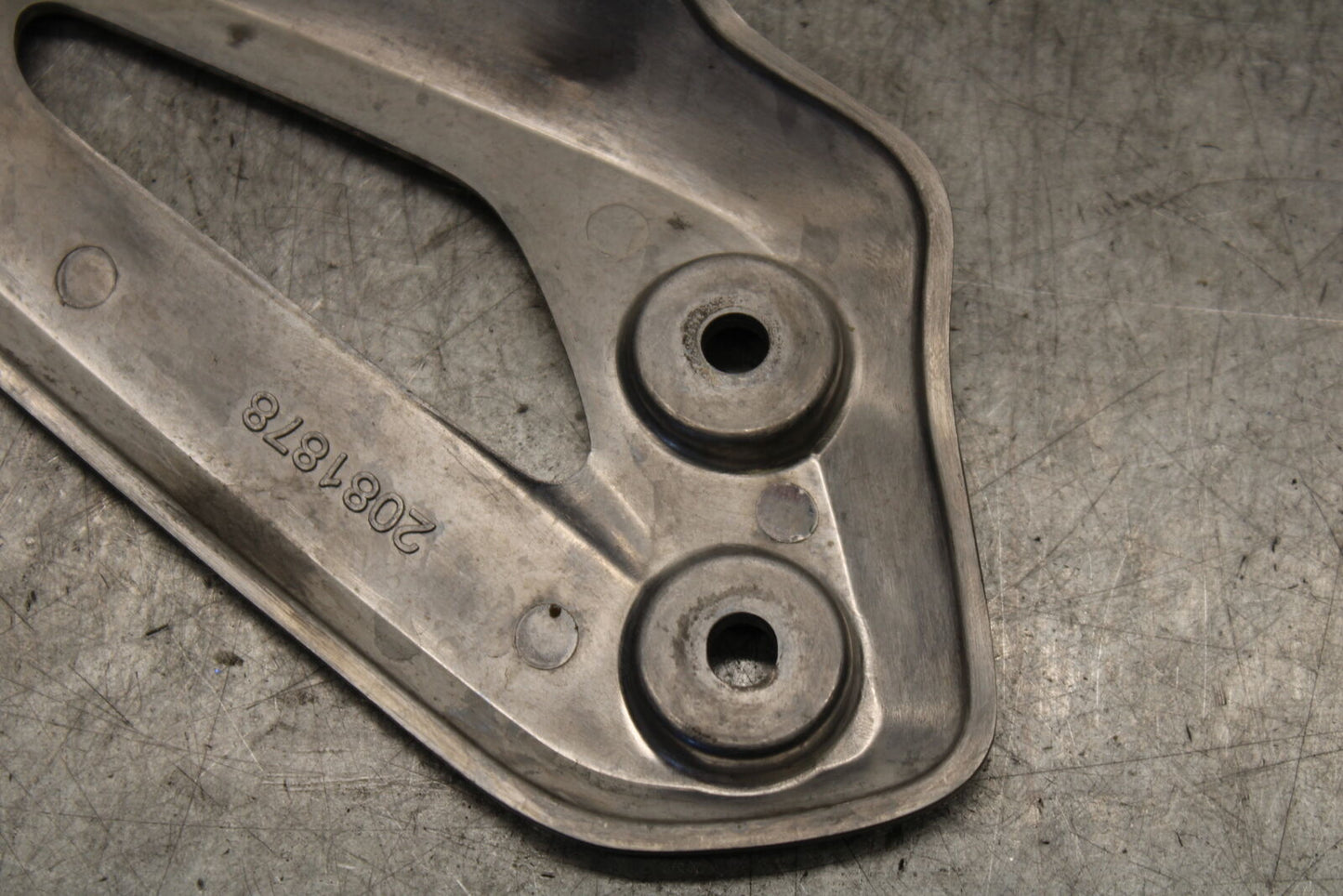 19-21 TRIUMPH SPEED TWIN 1200 LEFT REARSET REAR SET HEEL GUARD COVER BB653