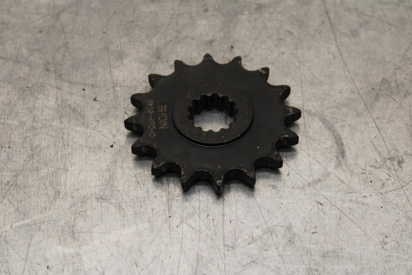 2007 Yamaha YZF R6 FRONT SPROCKET 2C0-17460-00-00 BB590