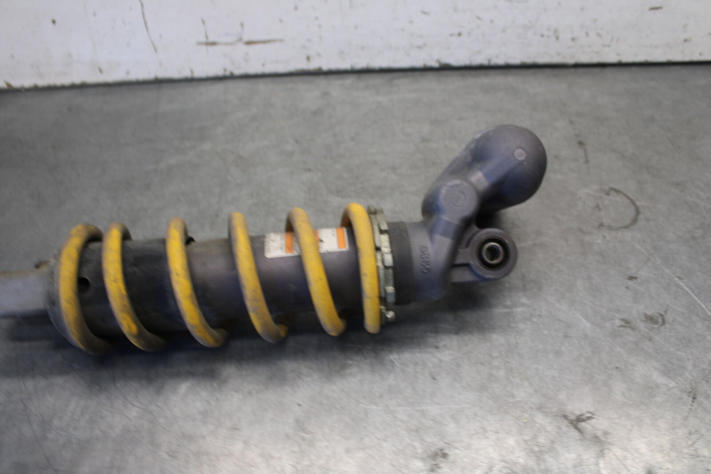 04 SUZUKI GSXR600 REAR BACK SHOCK ABSORBER SUSPENSION 62100-29G10-163 BB676
