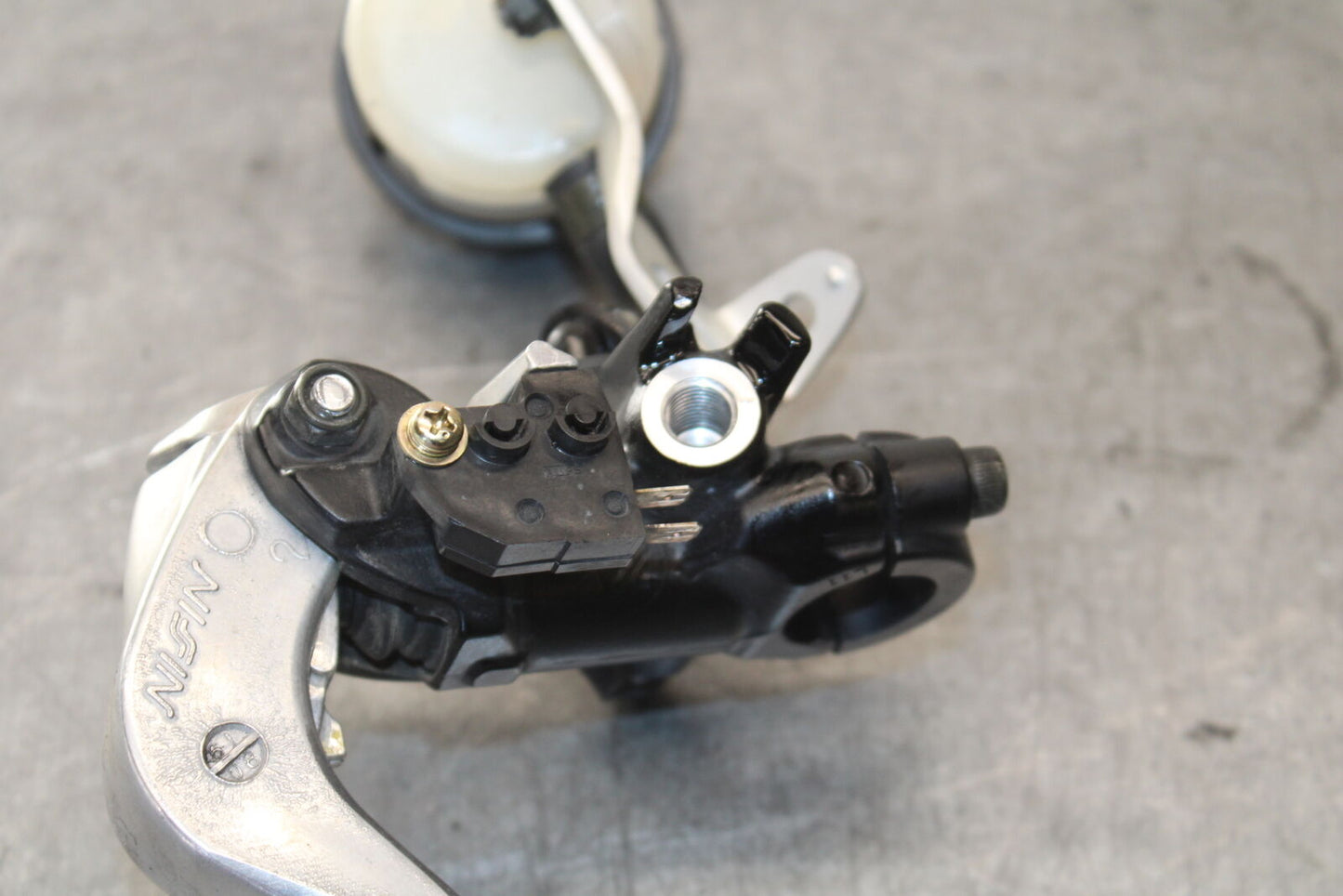 07-08 TRIUMPH DAYTONA 675 FRONT BRAKE MASTER CYLINDER w/ LEVER T2025700 BB685