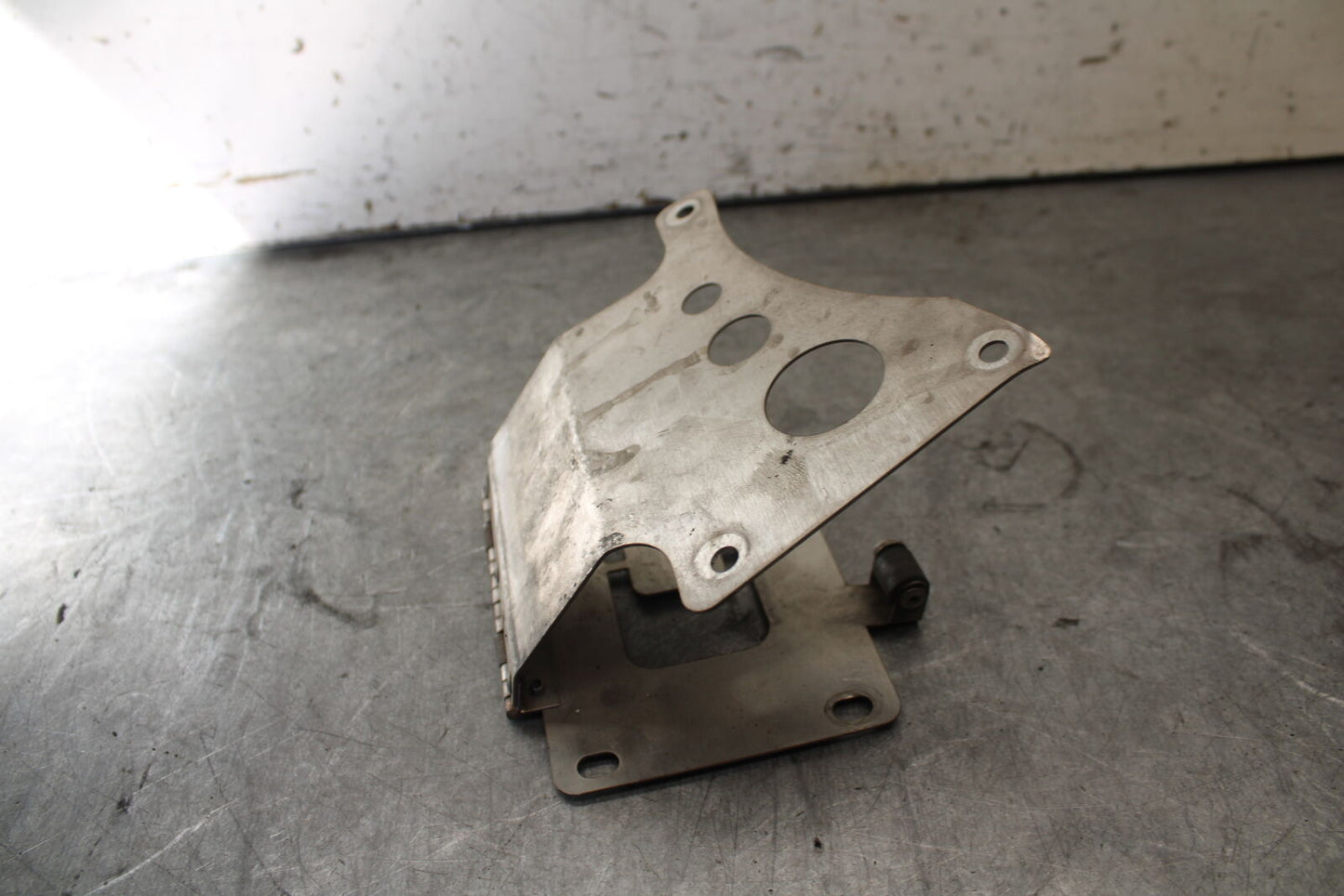 07-08 TRIUMPH DAYTONA 675 AFTERMARKET FENDER ELIMINATOR LICENSE BRACKET BB685