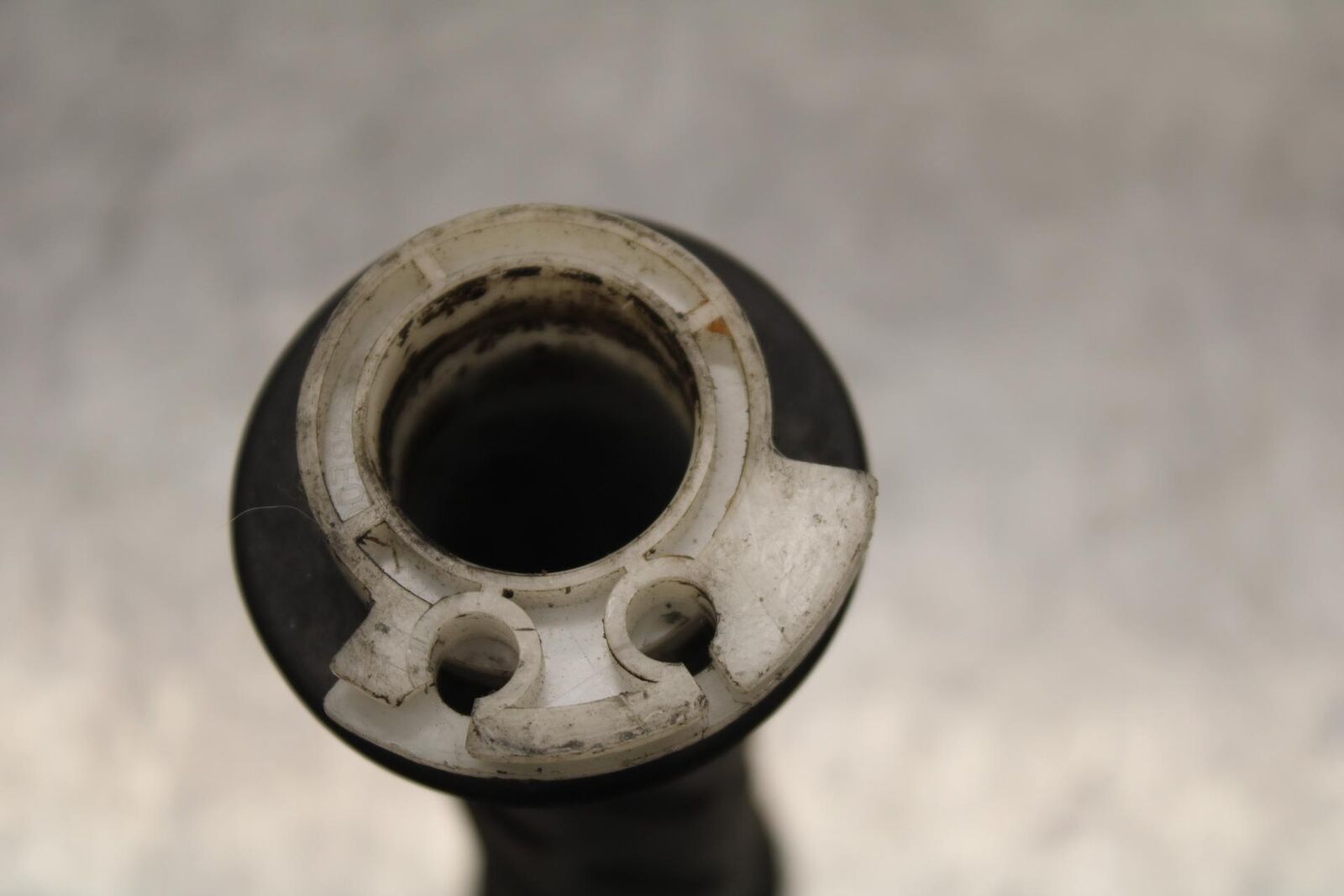 01-03 SUZUKI GSXR600 RIGHT THROTTLE GRIP BB639