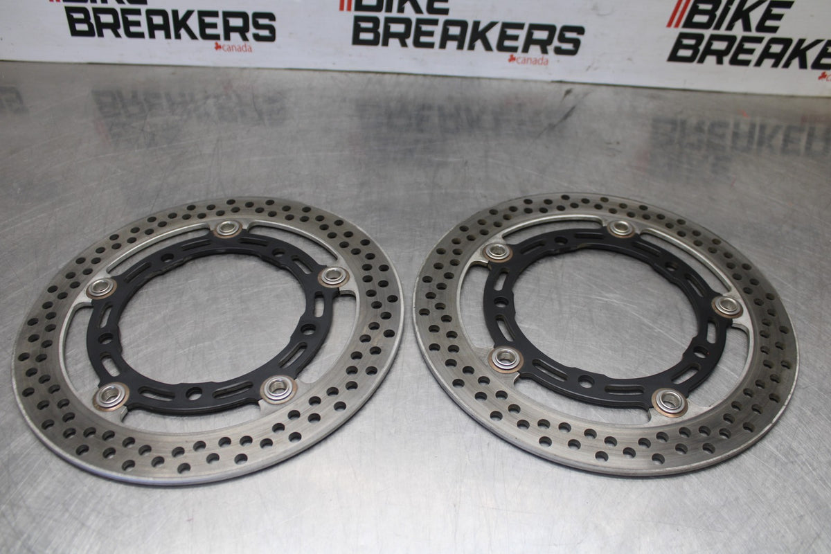 25 KAWASAKI Z900 FRONT LEFT RIGHT BRAKE ROTORS DISCS BB928