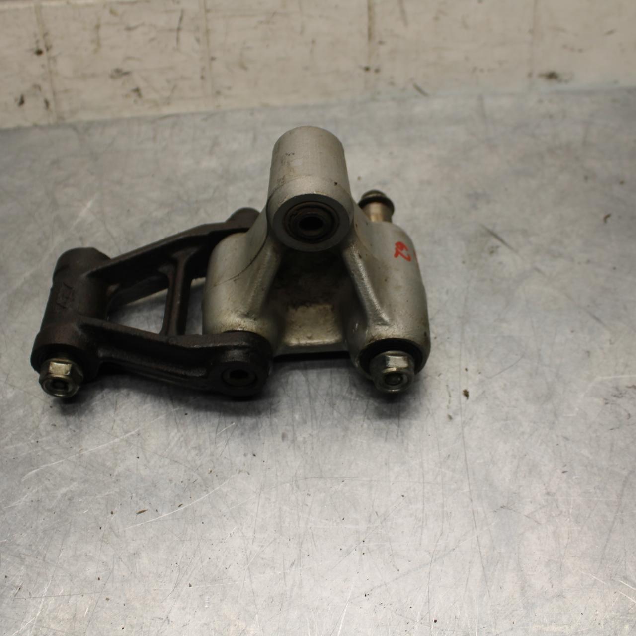 84-85 HONDA V65 SABRE REAR DOGBONE SHOCK LINKAGE LINK BB05