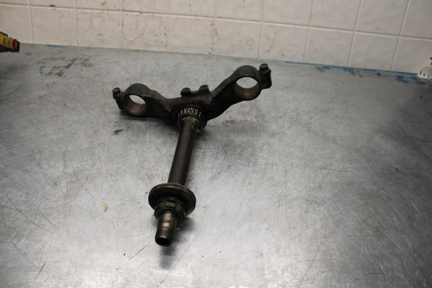 96-07 YAMAHA YZF600R FRONT FORKS CLAMP LOWER TRIPLE TREE STEM BB427
