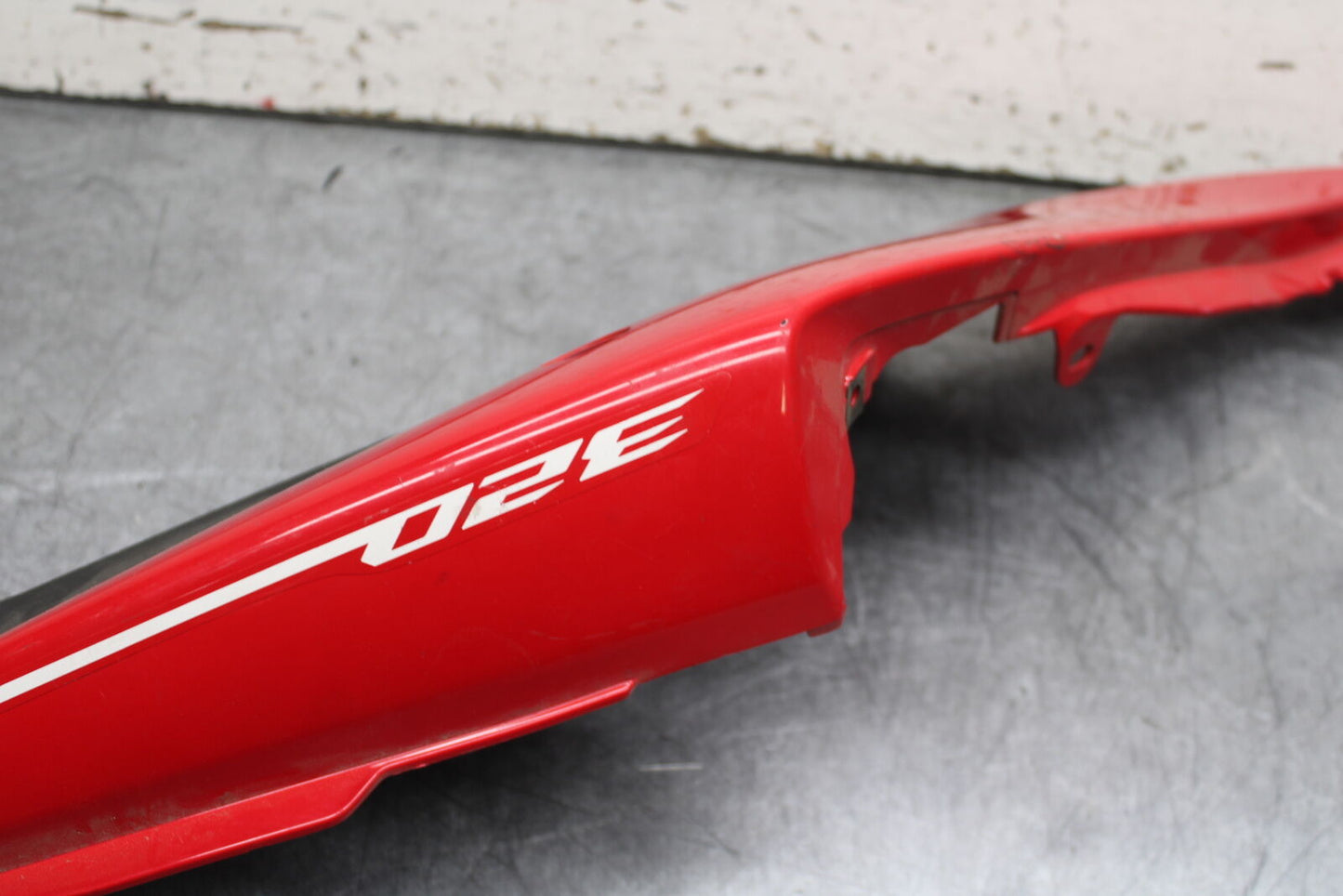19-24 YAMAHA R3 LEFT REAR BACK TAIL FAIRING COWL SHROUD BB378