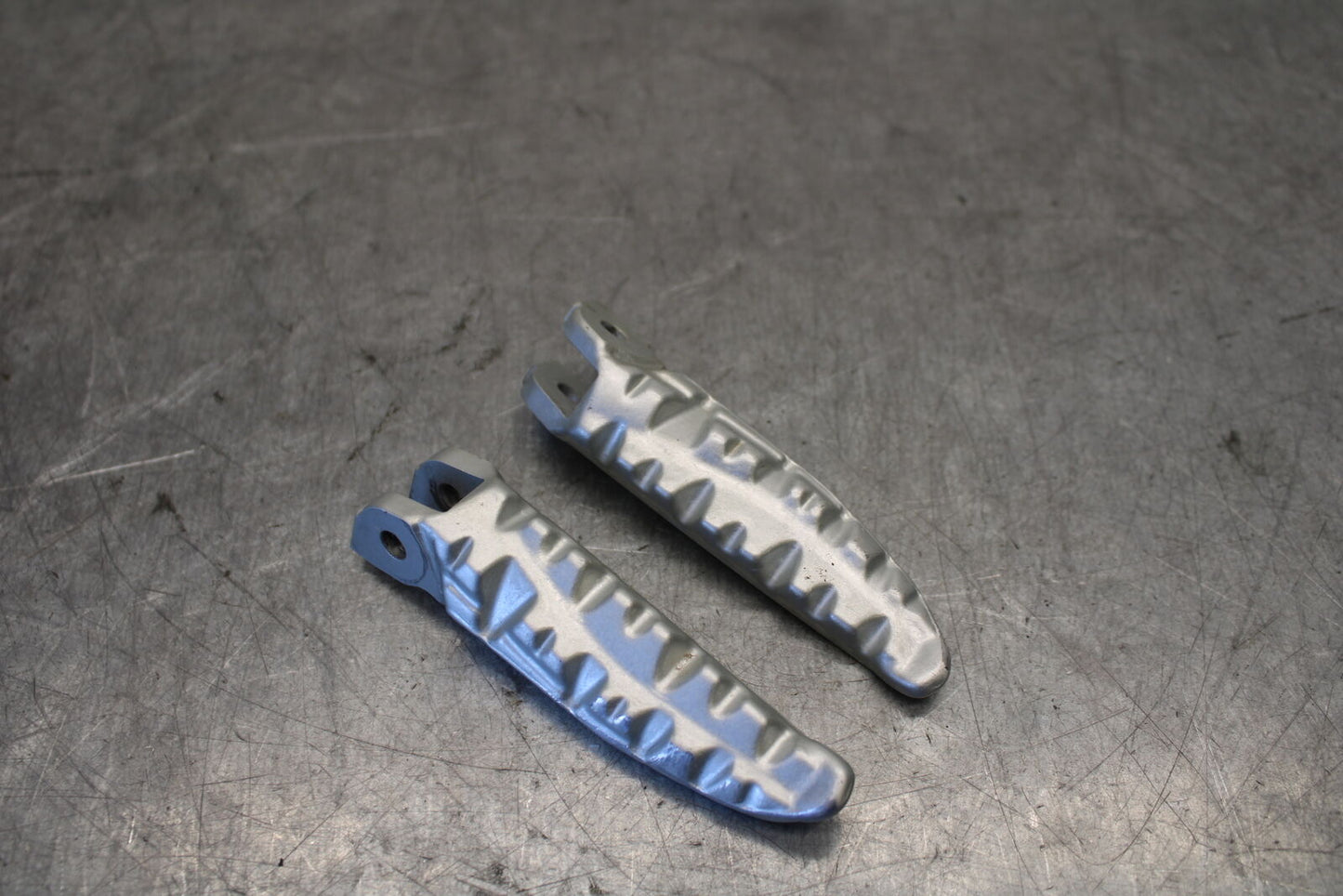 07-08 DUCATI 1098 FRONT FOOT RESTS PEGS STEPS SET PAIR BB699