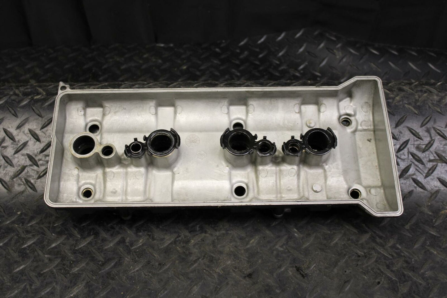 06-07 KAWASAKI NINJA ZX10R ENGINE TOP END CYLINDER HEAD COVER BB186