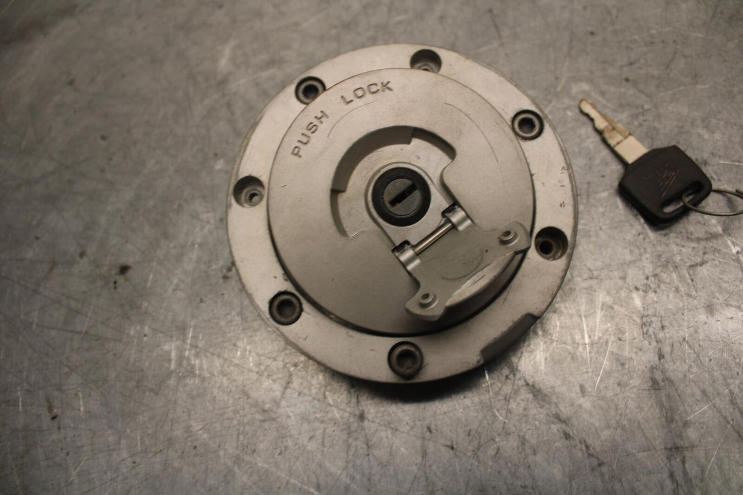 1992 Honda CBR600F2 FUEL TANK GAS CAP BB40