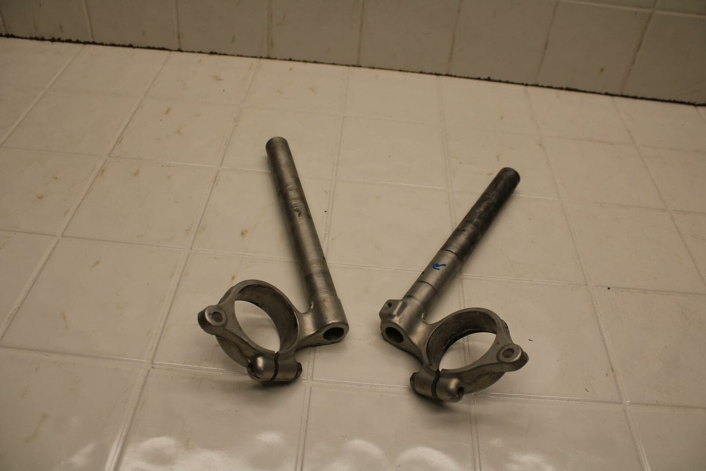 01-02 SUZUKI GSXR750 LEFT RIGHT CLIP ON ONS HANDLEBARS PAIR SET BB402