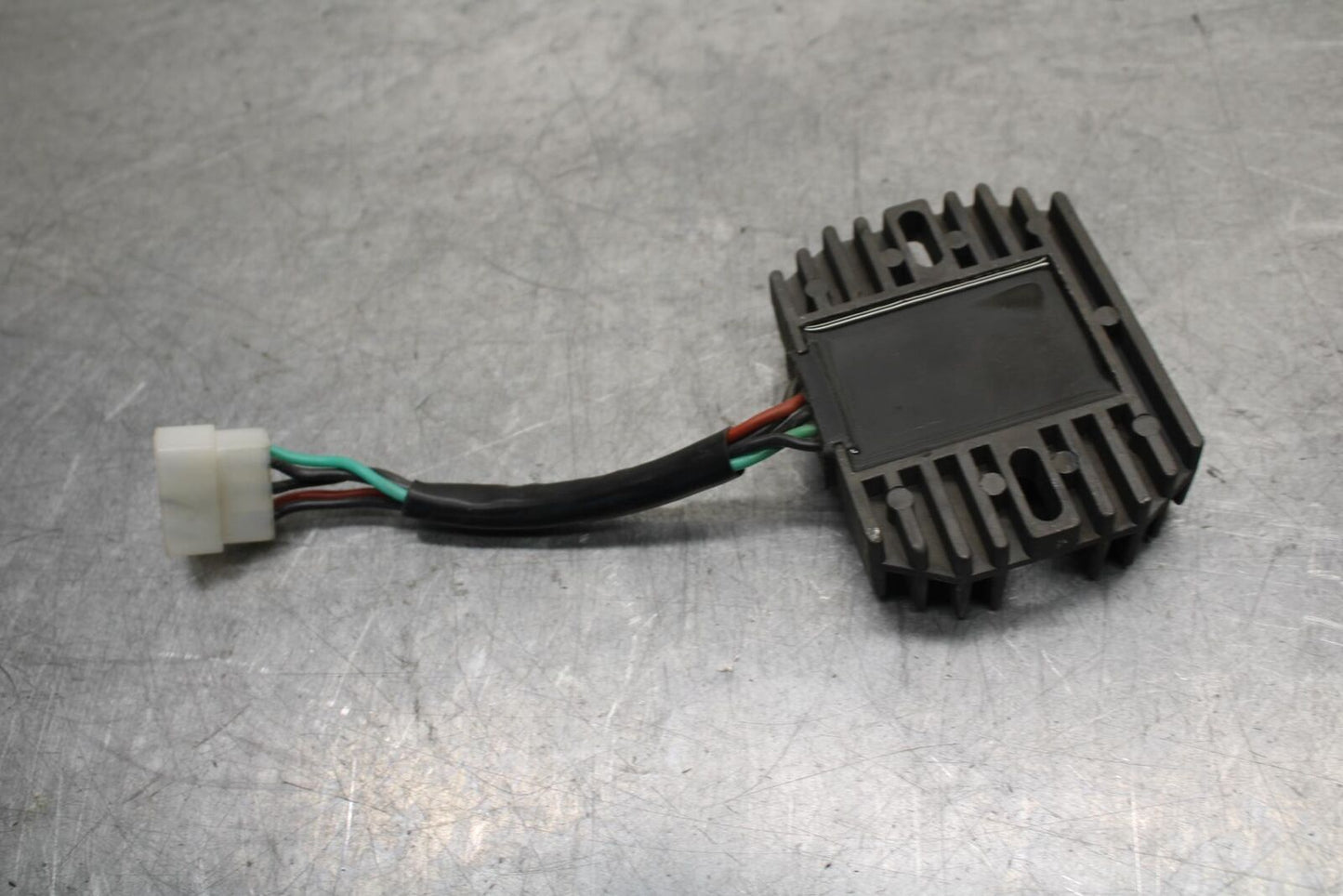 01-03 SUZUKI GSXR600 RECTIFIER VOLTAGE REGULATOR 32800-33E21 32800-47H00 BB633