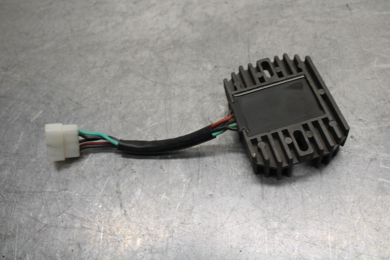 01-03 SUZUKI GSXR600 RECTIFIER VOLTAGE REGULATOR 32800-33E21 32800-47H00 BB633