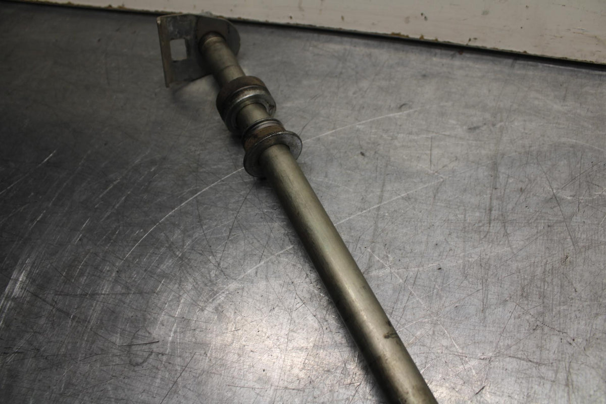 07-12 SUZUKI BANDIT GSF 650 F GSX650F REAR AXLE WHEEL RIM PIVOT BOLT AXEL BB90