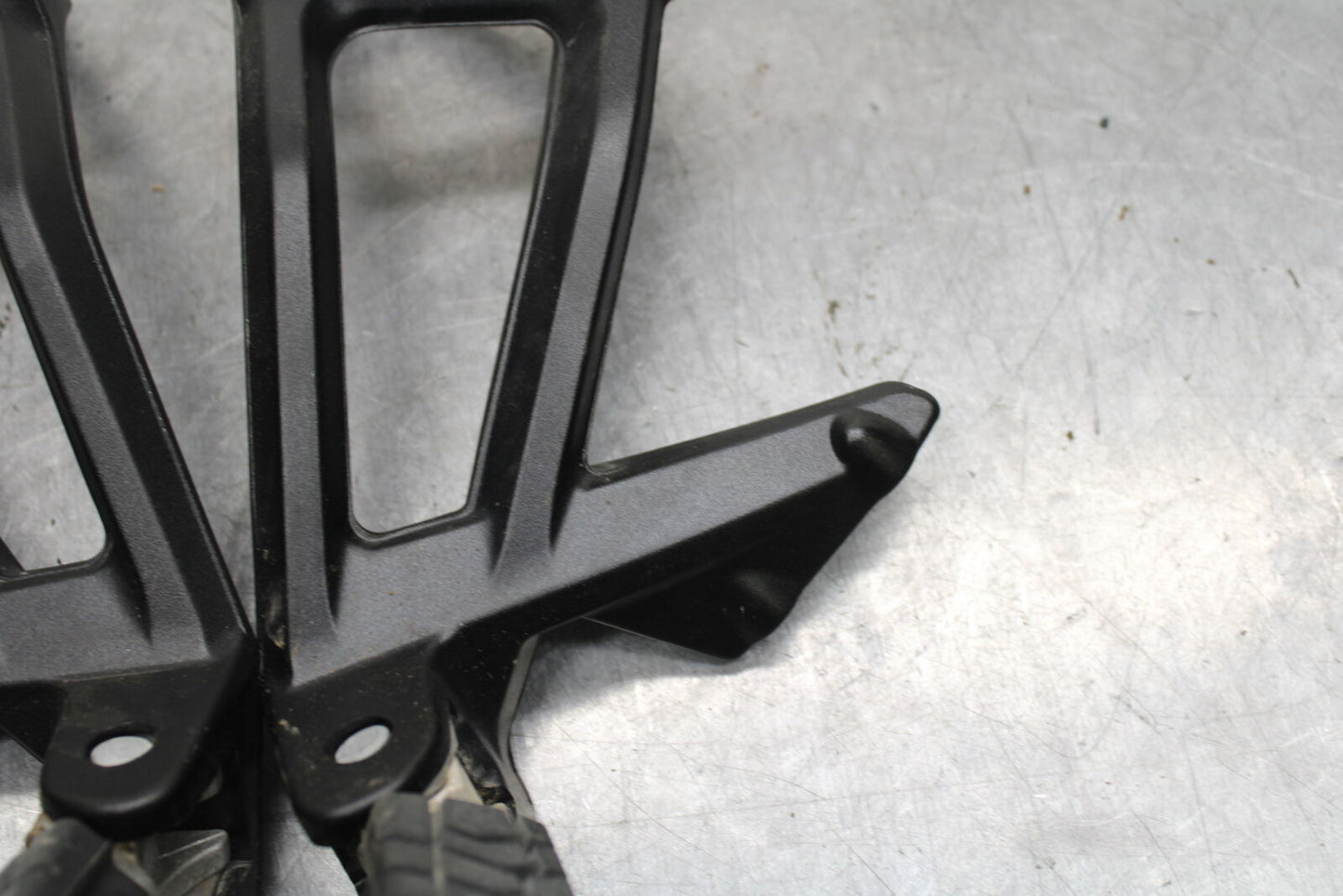 21-24 KTM 890 ADVENTURE R REAR BACK PASSENGER PEG SET PAIR BB723
