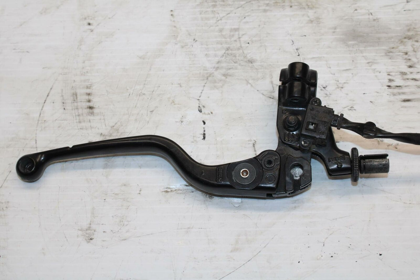 18-20 HUSQVARNA VITPILEN 401 CLUTCH PERCH MOUNT WITH LEVER BB248