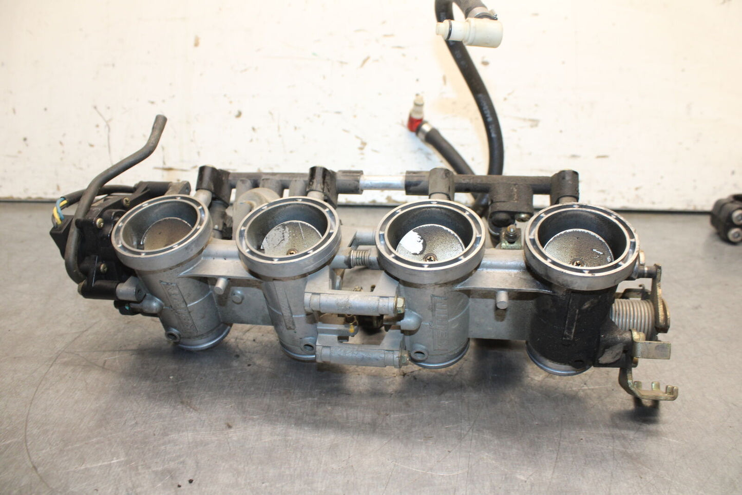 03-04 TRIUMPH DAYTONA 600 MAIN FUEL INJECTORS / THROTTLE BODIES BB745