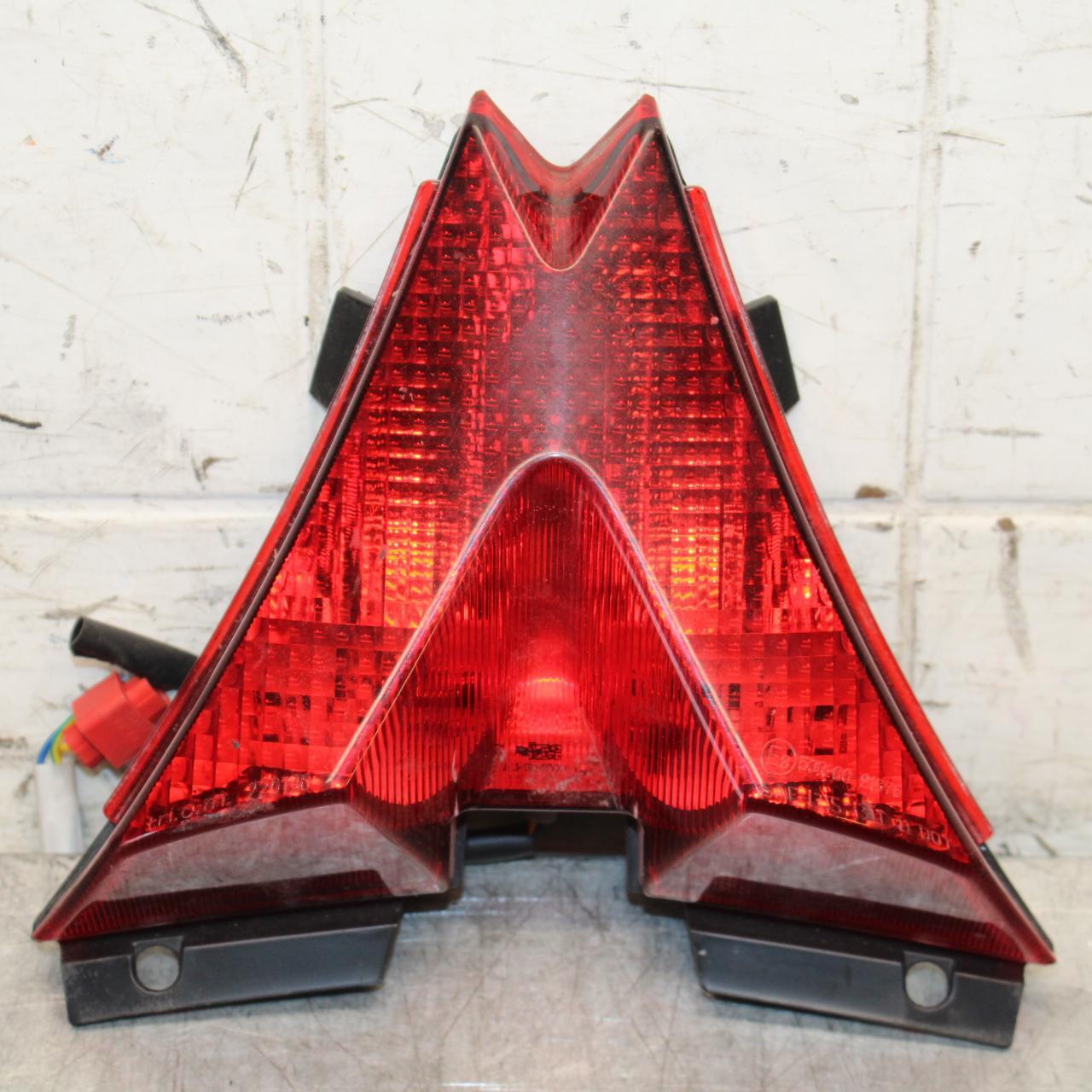 2016 Aprilia Tuono V4 1100 REAR TAIL TAILLIGHT BACK BRAKE LIGHT 2B001590 BB53