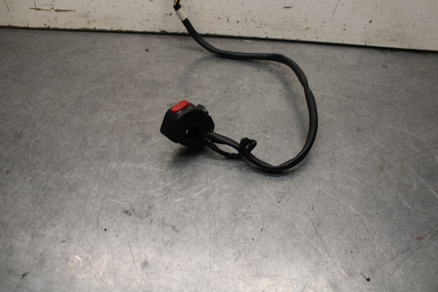 09-11 TRIUMPH DAYTONA 675 RIGHT CLIP ON HANDLE KILL OFF START SWITCH BB652