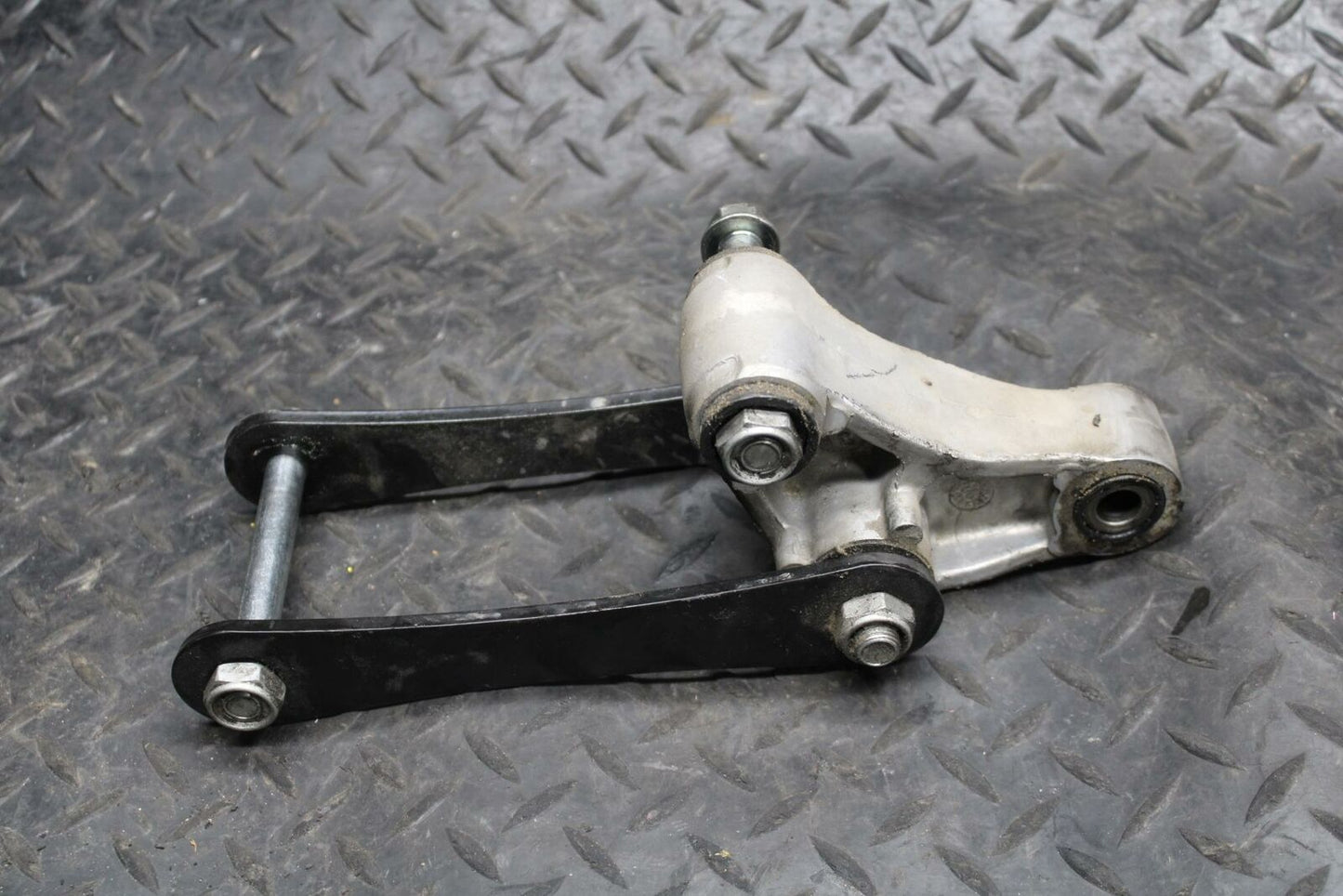 17 KAWASAKI NINJA 300 REAR DOGBONE SHOCK LINKAGE LINK BB215