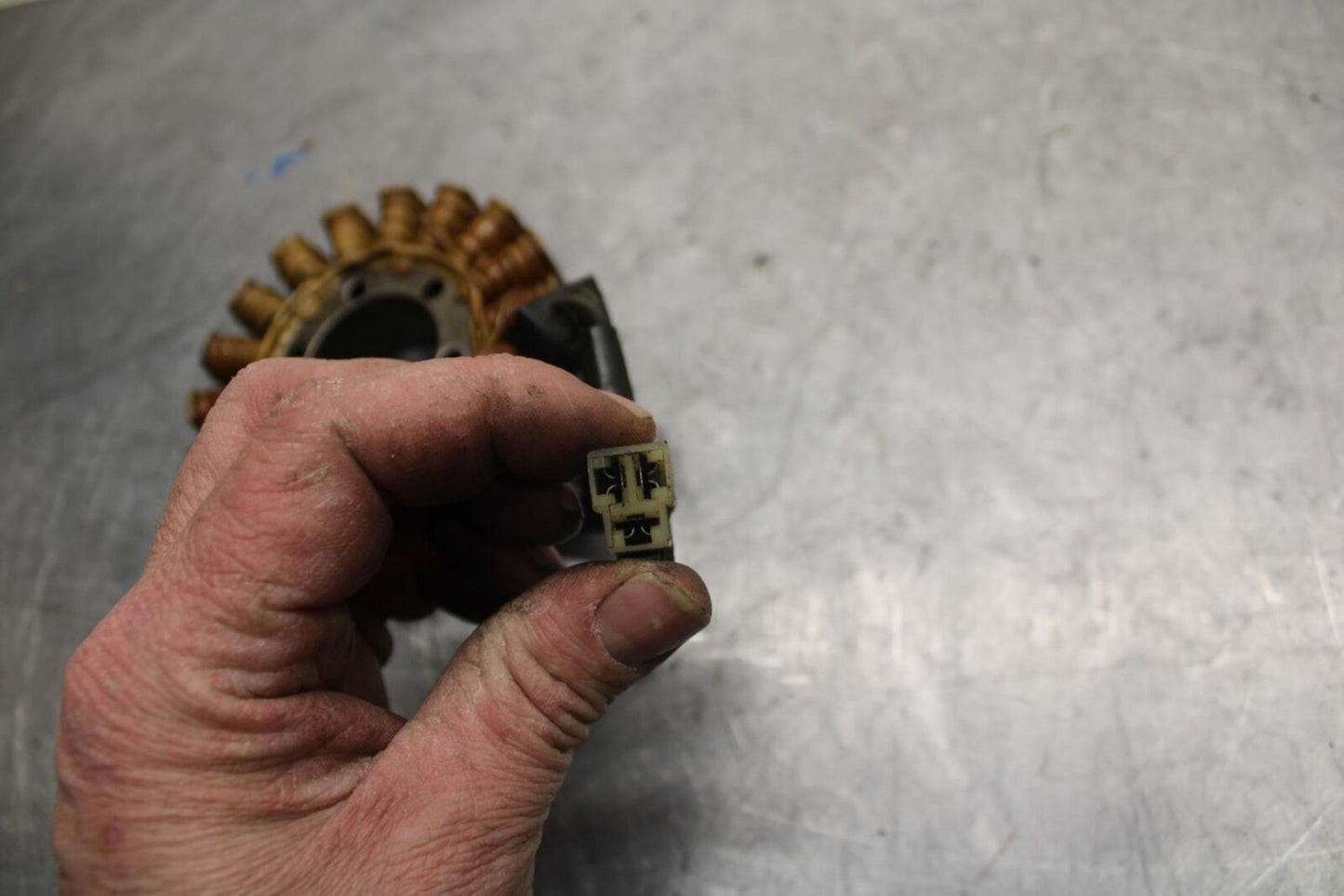 2002 Suzuki GSXR1000 STATOR GENERATOR ALTERNATOR MAGNETO 31401-18G00 BB42