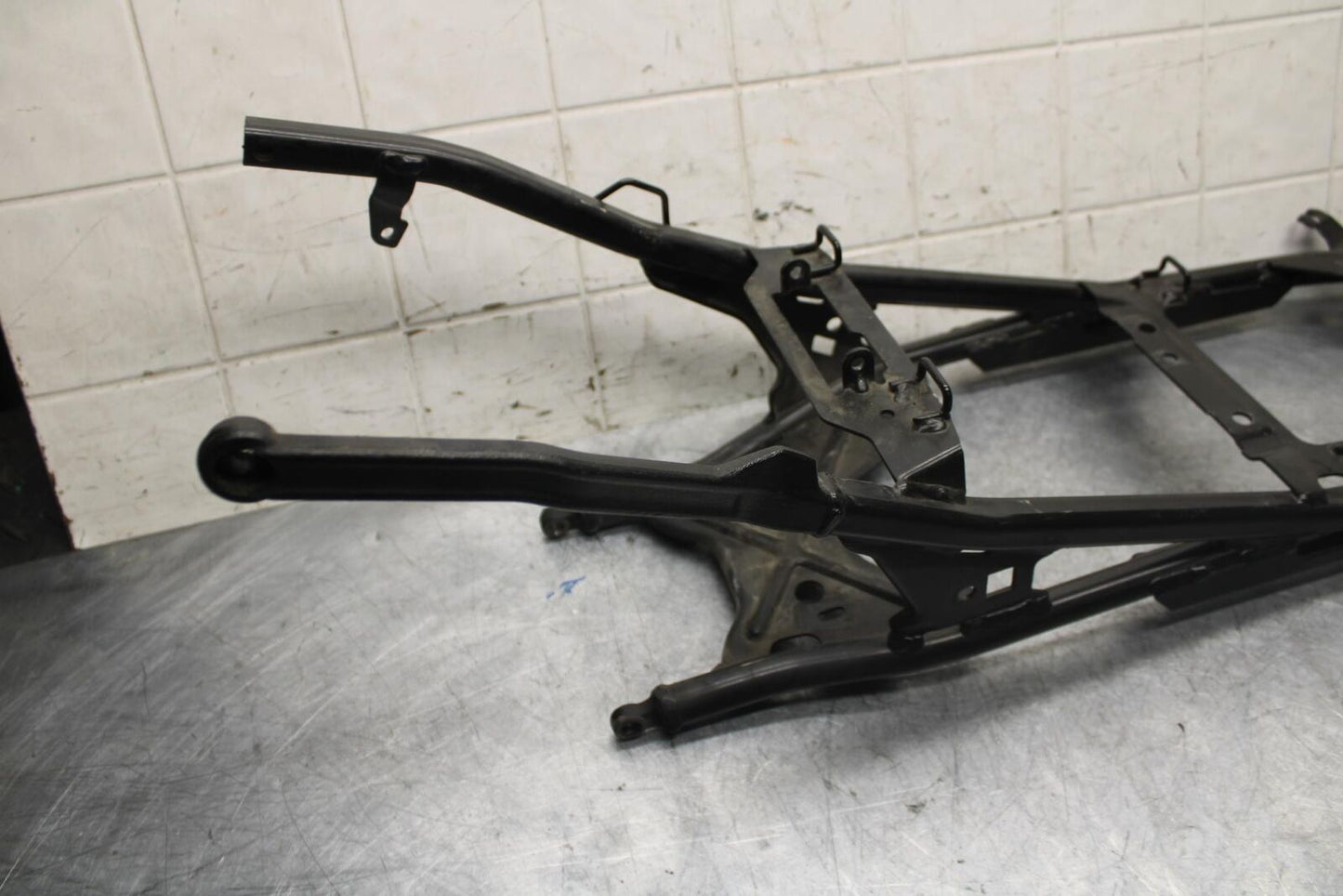 2009 Aprilia Shiver 750 SL750 REAR SUBFRAME BACK SUB FRAME BB506
