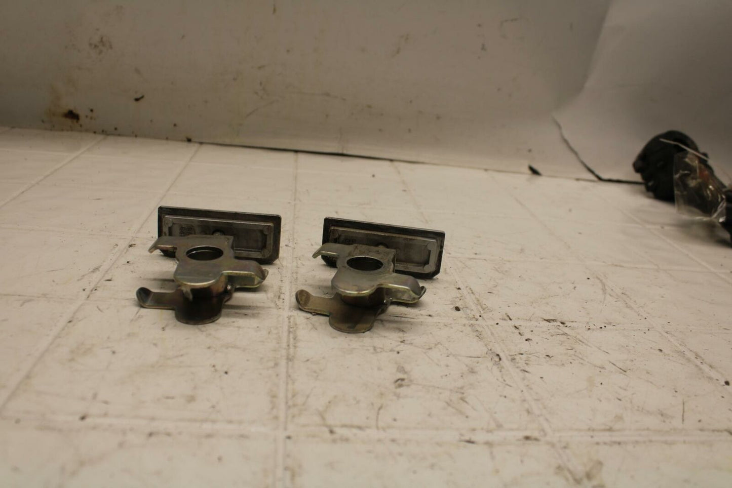 03-07 SUZUKI SV650 ABS SWINGARM CHAIN TENSIONER ADJUSTMENT BRACKETS BB22