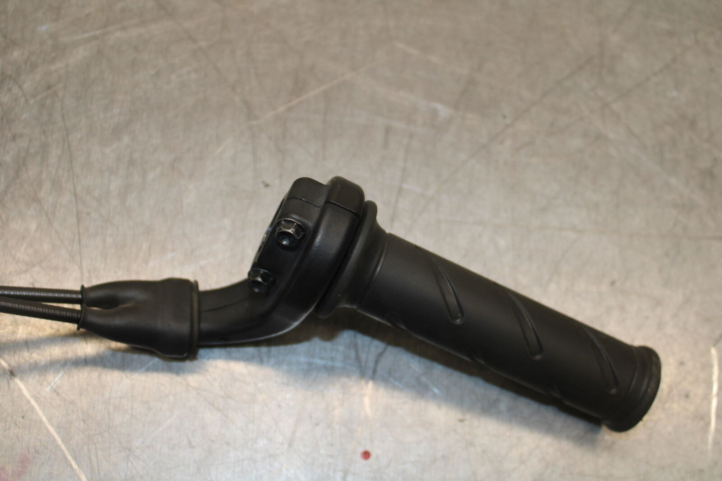 12-13 DUCATI STREETFIGHTER 848 THROTTLE CABLE LINE HOUSING GUIDE BB705