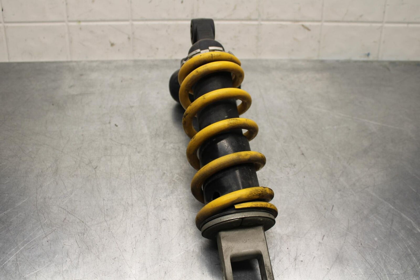 2008 Suzuki GSXR600 REAR BACK SHOCK ABSORBER SUSPENSION 62100-37H00-163 BB593