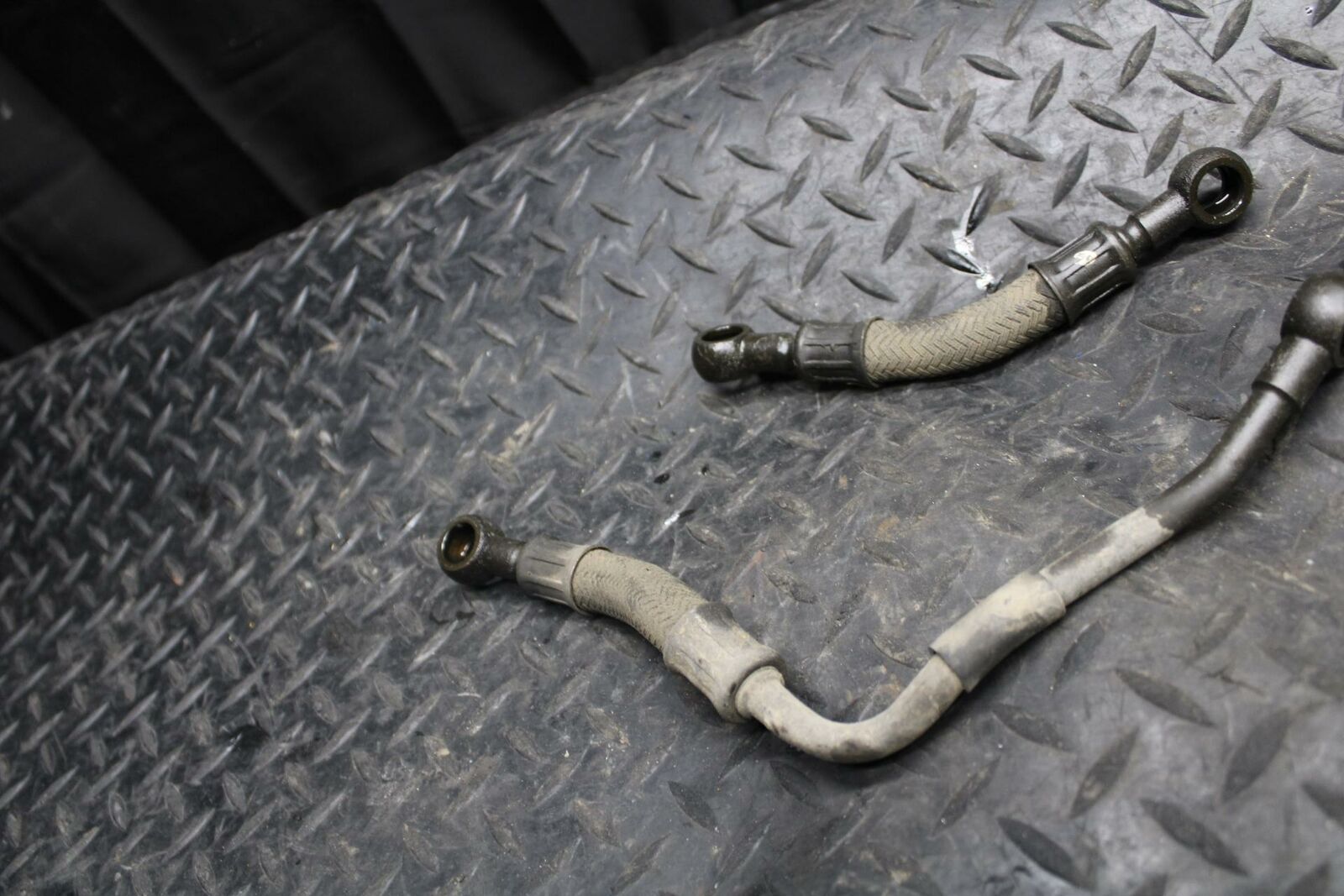 03 SUZUKI SV650S ENGINE MOTOR OIL COOLER HOSES BB219